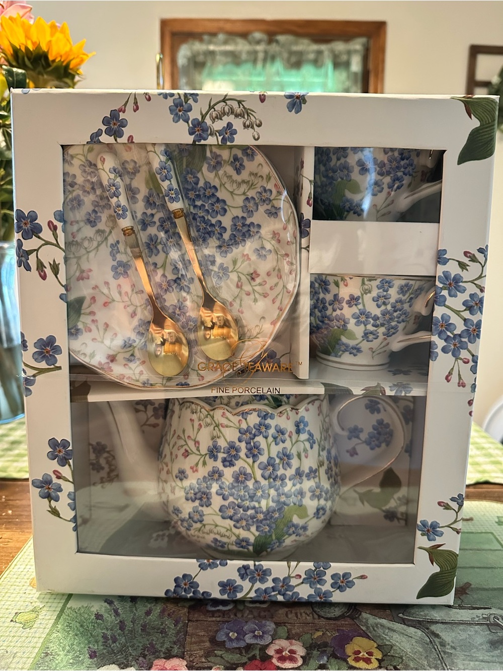 Grace Teaware Floral Fine Porcelain Tea Set with Gold Spoons